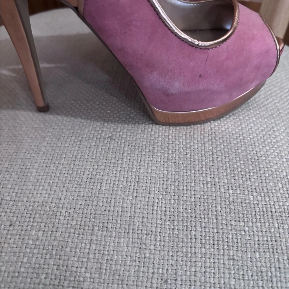 GUESS Pink and Gold Peep-Toe Heels - Picture 4 of 8